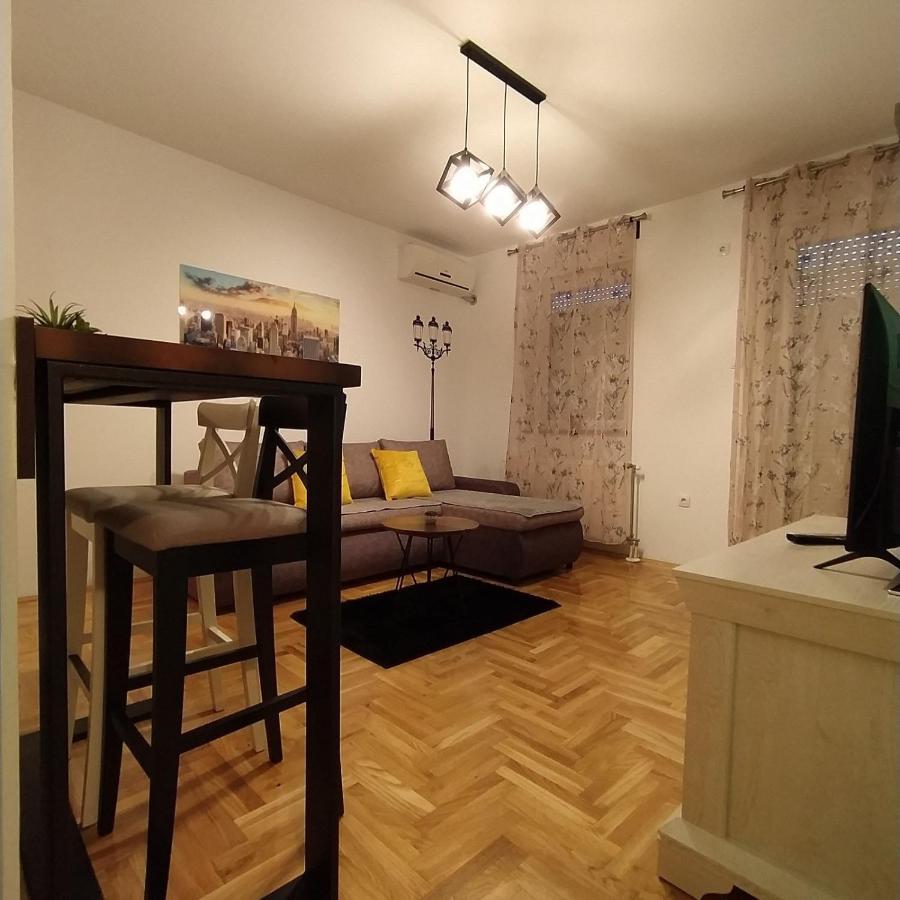 Daniris Apartman Нови Сад Екстериор снимка