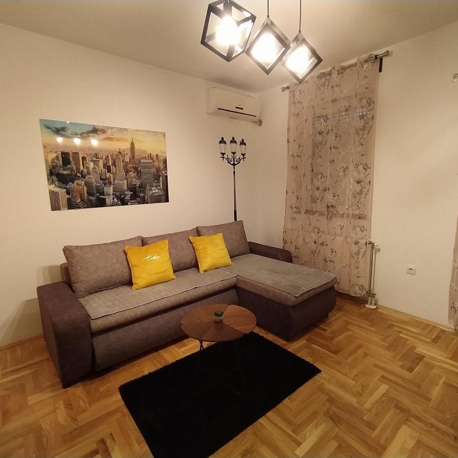 Daniris Apartman Нови Сад Екстериор снимка